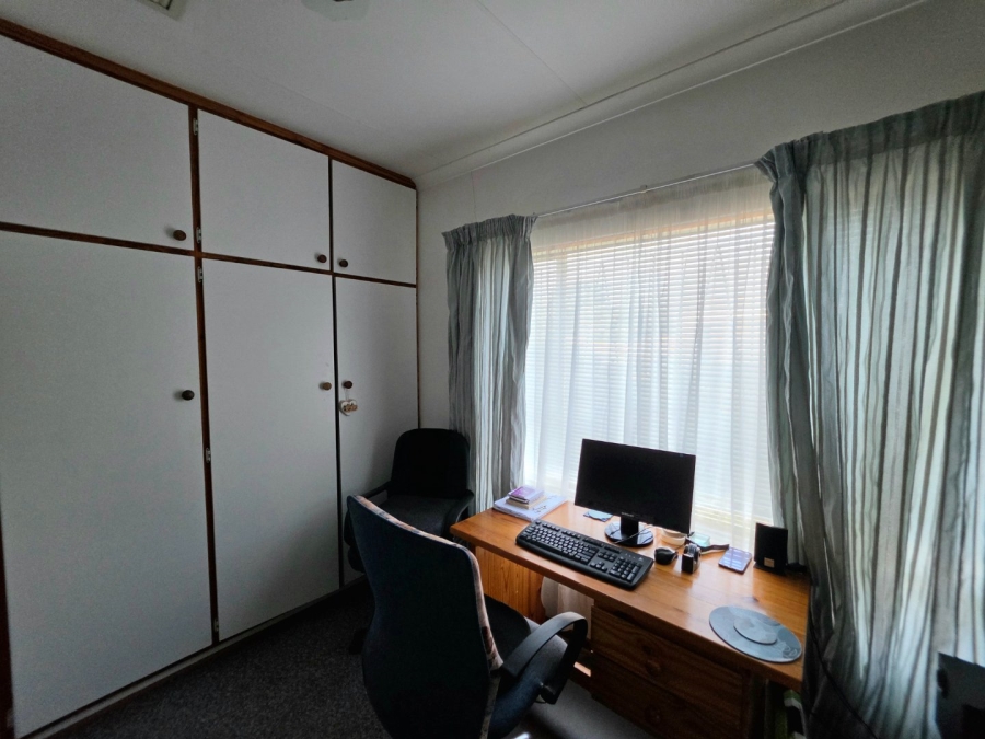 4 Bedroom Property for Sale in Blydeville Northern Cape